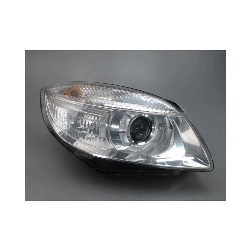 PHARE DROIT SKODA ROOMSTER
