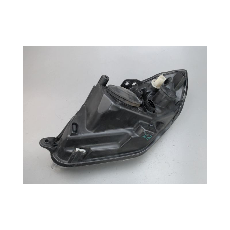 PHARE DROIT SKODA ROOMSTER