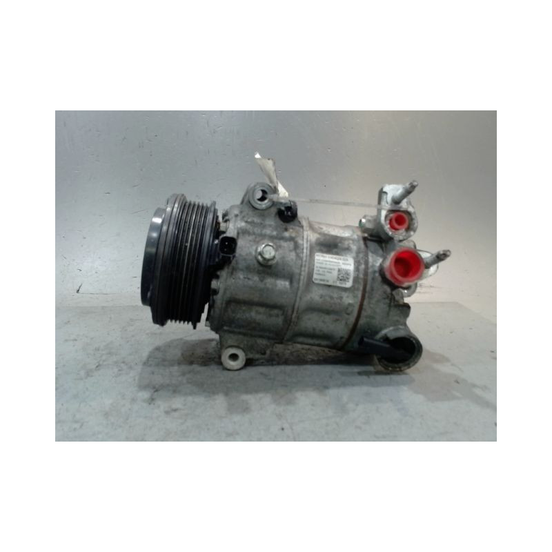COMPRESSEUR AIR CONDITIONNE FORD FIESTA