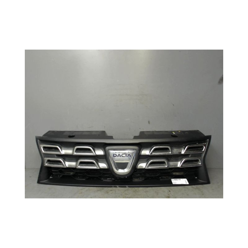 CALANDRE DACIA DUSTER