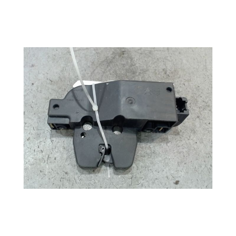 SERRURE COFFRE ARRIERE PEUGEOT 407
