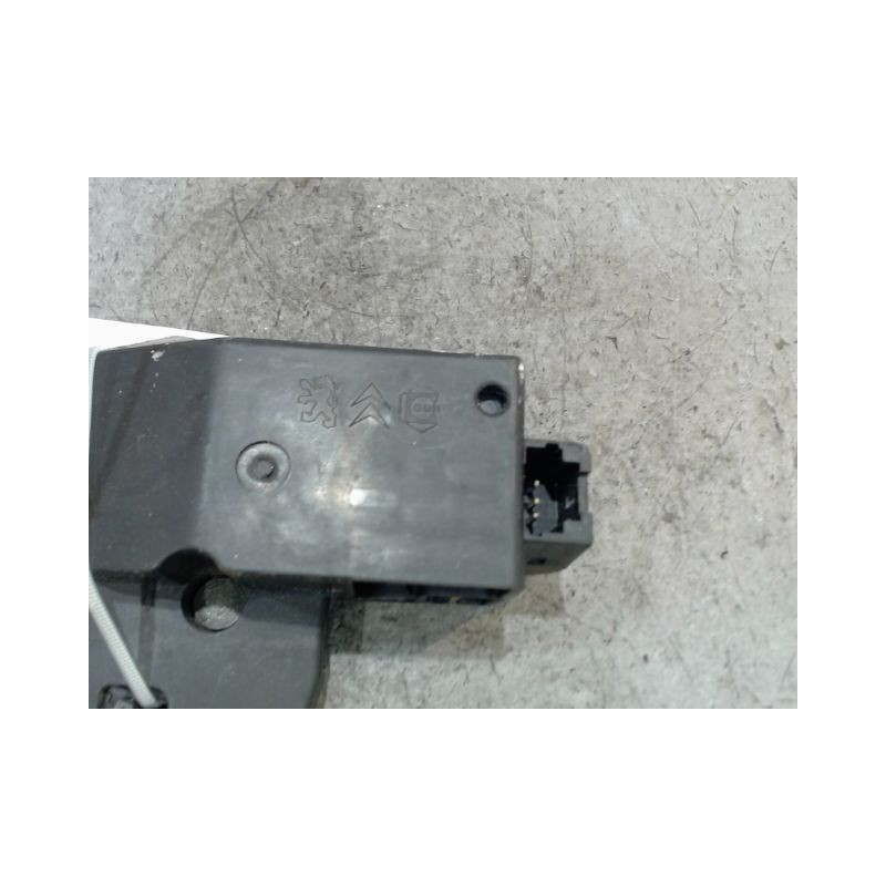 SERRURE COFFRE ARRIERE PEUGEOT 407
