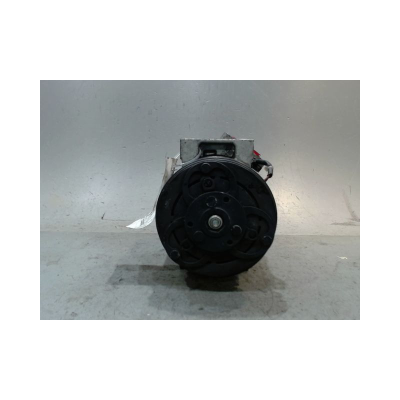 COMPRESSEUR AIR CONDITIONNE DACIA SANDERO