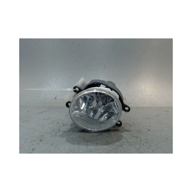 PHARE ANTIBROUILLARD AVANT GAUCHE PEUGEOT 108