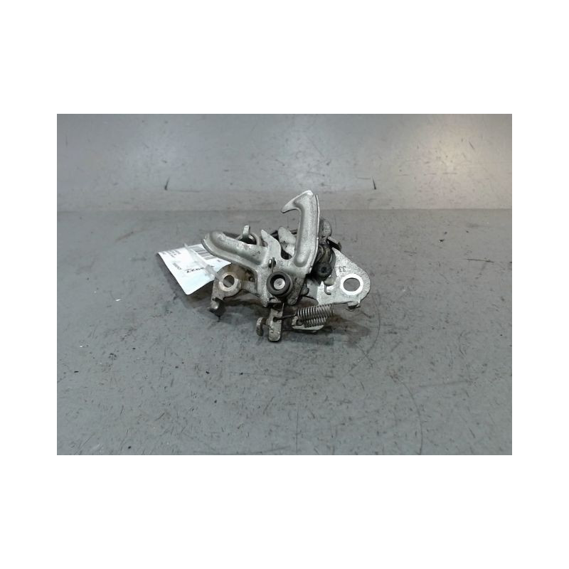 SERRURE CAPOT PEUGEOT 108