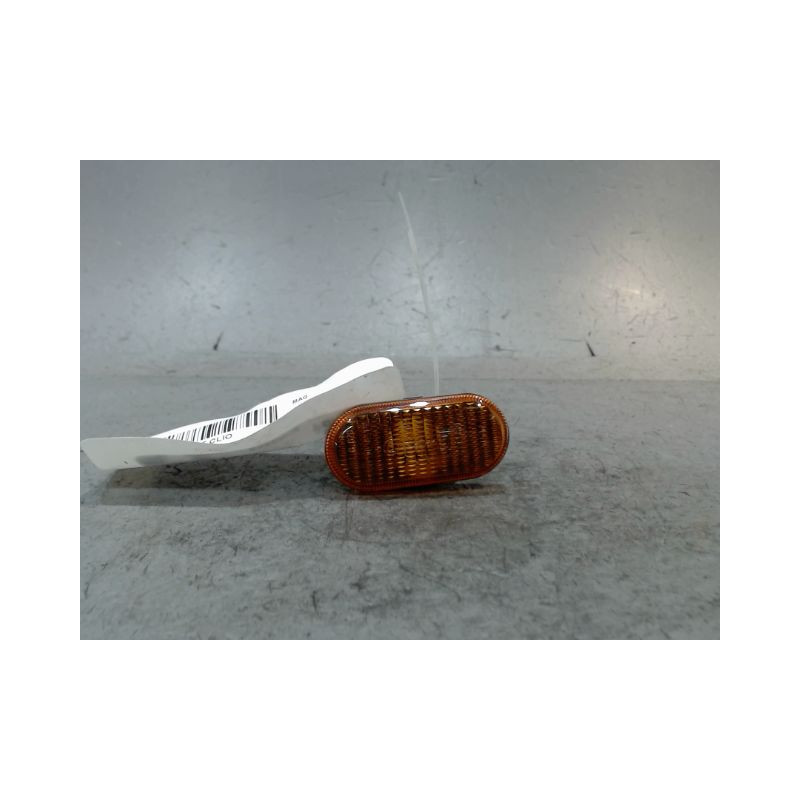 REPETITEUR AILE GAUCHE RENAULT CLIO