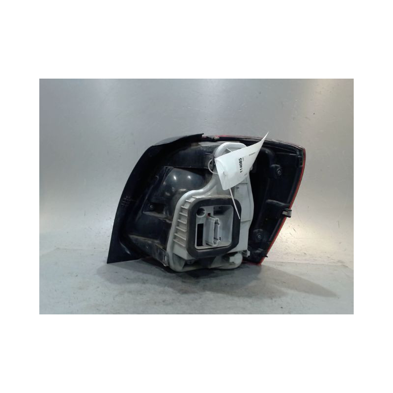 FEU ARRIERE GAUCHE  VOLKSWAGEN POLO