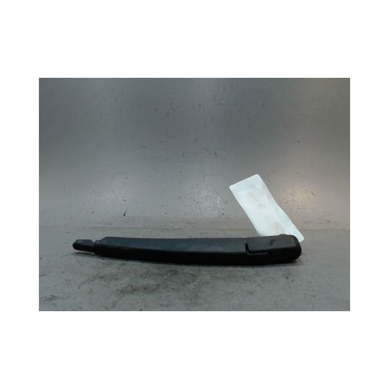 BRAS ESSUIE-GLACE ARRIERE OPEL CORSA