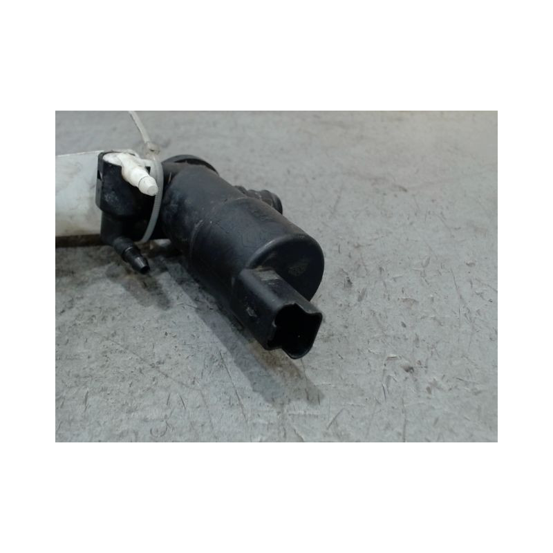 POMPE LAVE-GLACE AVANT OPEL CORSA