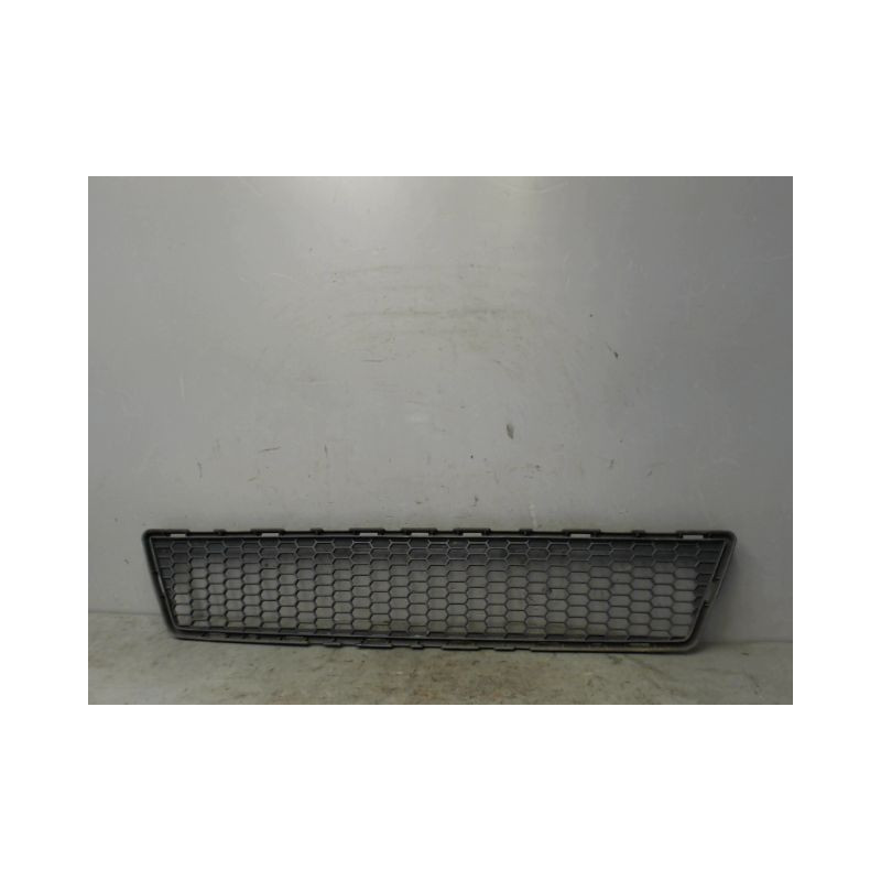 GRILLE PARE-CHOC AVANT TOYOTA VERSO