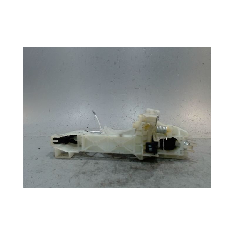 POIGNEE EXTERIEURE PORTE AVANT DROIT KIA RIO