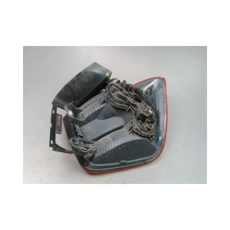 FEU ARRIERE GAUCHE  BMW SERIE 1 II (F20/F21) 2011-...