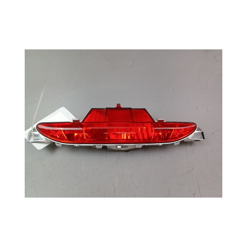 FEU BROUILLARD CENTRAL ARRIERE PEUGEOT 208