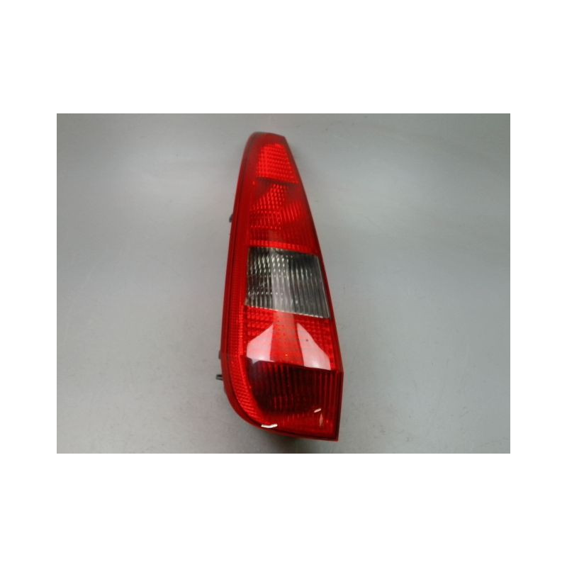 FEU ARRIERE GAUCHE  FORD FIESTA V Phase 1 2002-2005