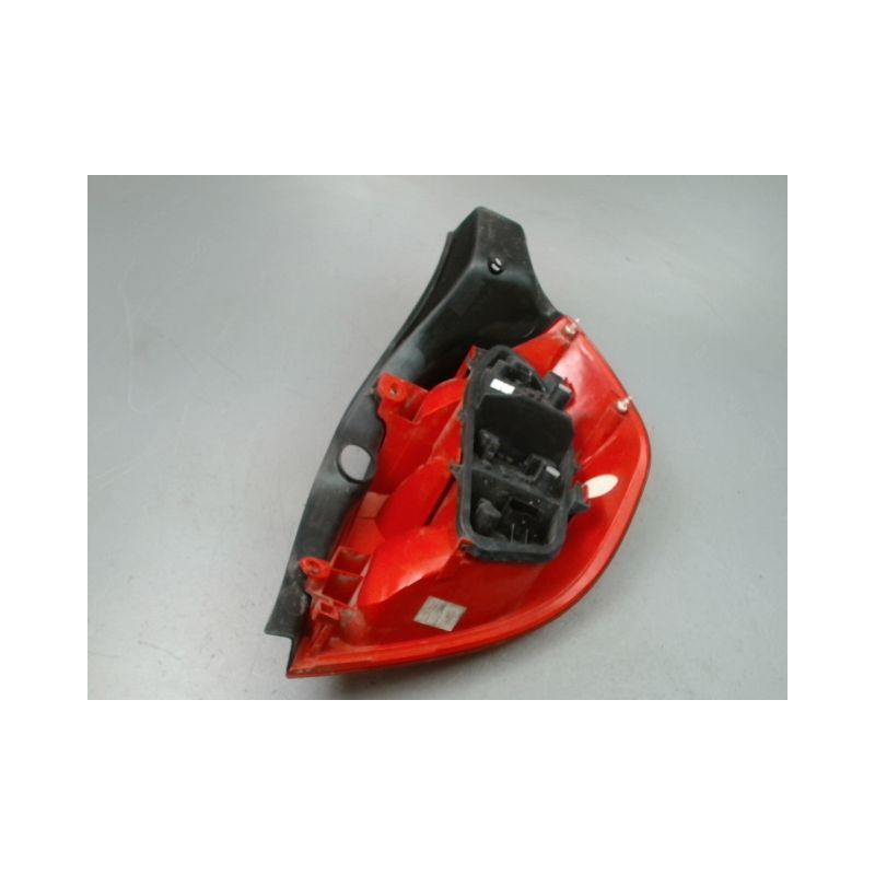 FEU ARRIERE GAUCHE  RENAULT CLIO III Phase 1 2005-2009