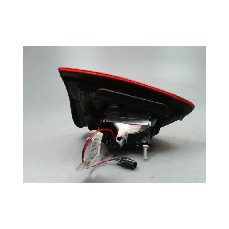 FEU ARRIERE INTERIEUR DROIT RENAULT CLIO BREAK IV Phase 1 2012-...