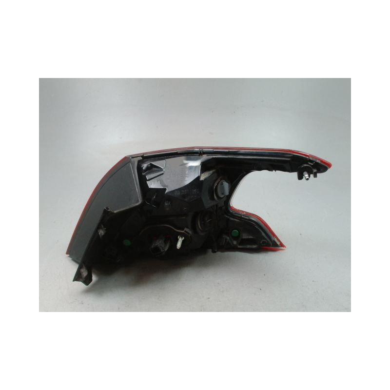FEU ARRIERE GAUCHE  PEUGEOT 308 2011-