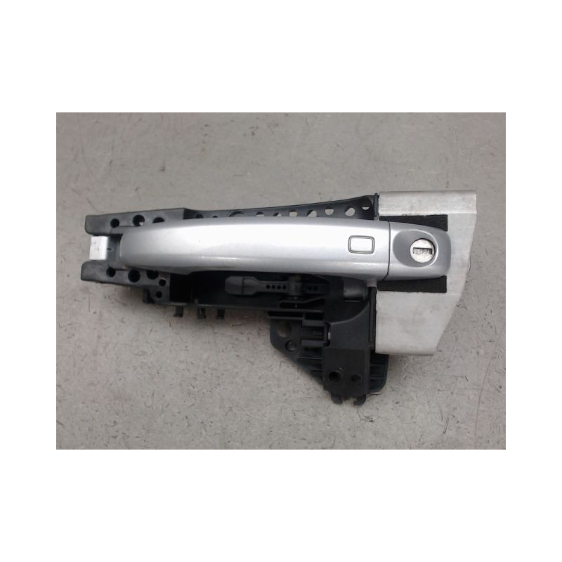 POIGNEE EXTERIEURE PORTE AVANT GAUCHE AUDI Q3