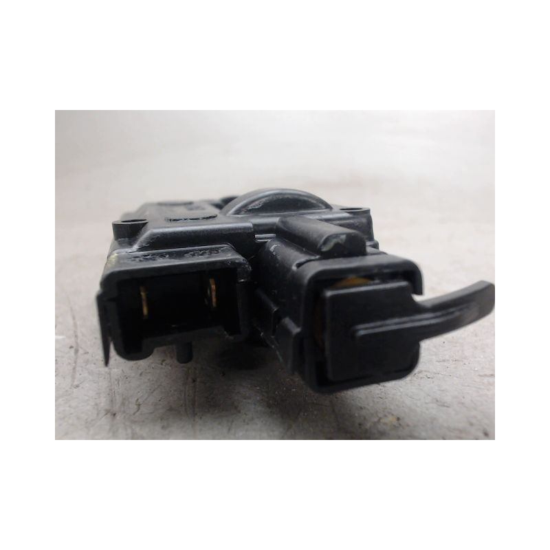 ACTIONNEUR TRAPPE CARBURANT RENAULT CLIO