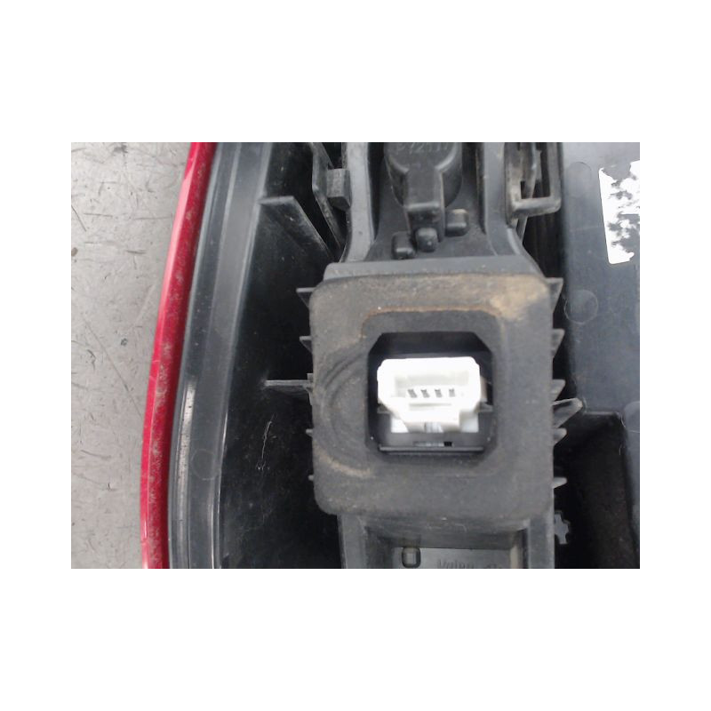 FEU ARRIERE DROIT RENAULT MEGANE