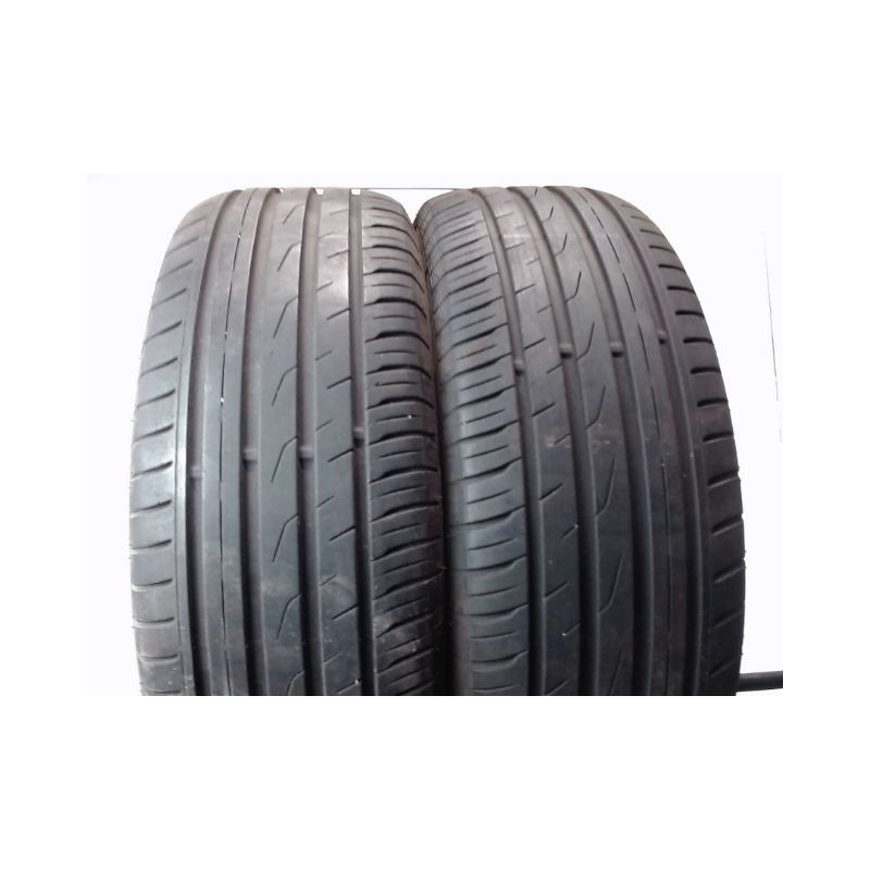 Paire de pneus TOYO PROXES CF2 205 60 16 92 H