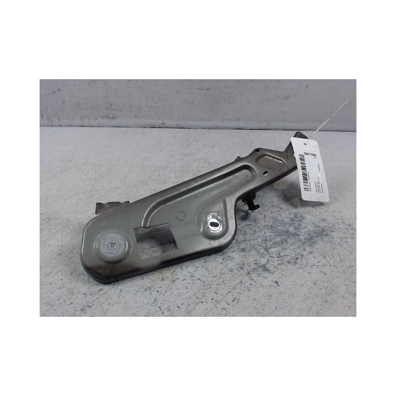 SUPPORT AILE AVD RENAULT SCENIC