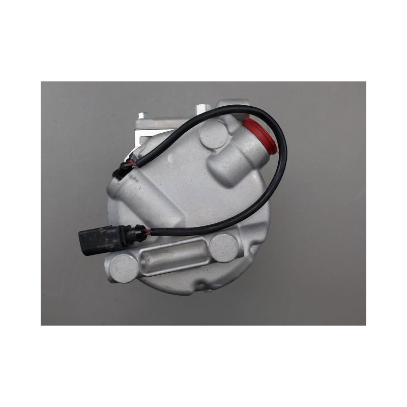 COMPRESSEUR AIR CONDITIONNE AUDI S4