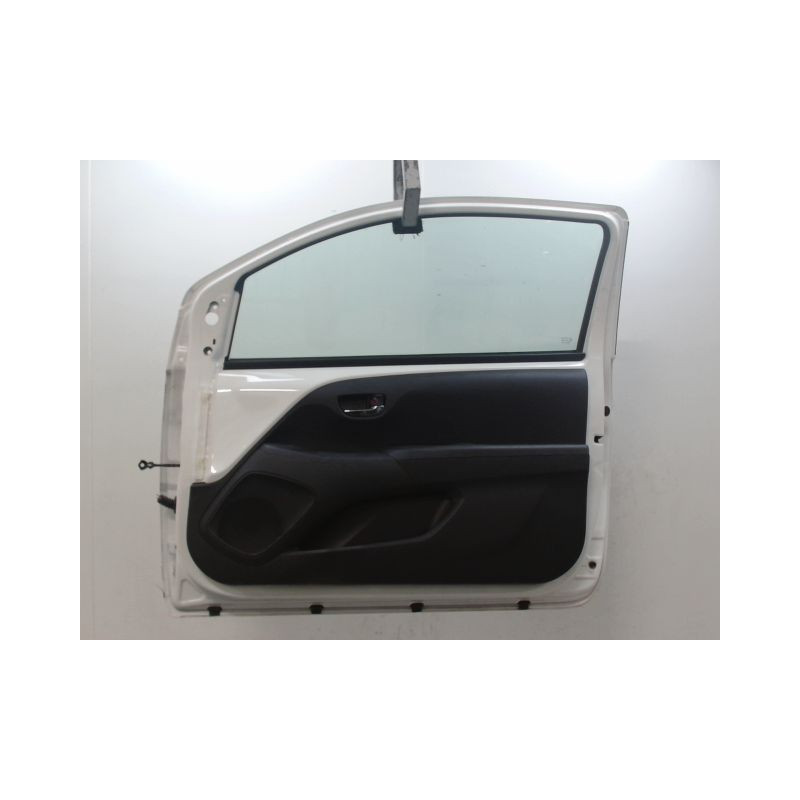 PORTE AVANT DROIT TOYOTA AYGO 3P