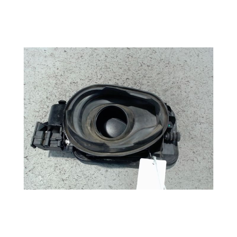 VOLET DE TRAPPE CARBURANT B.M.W. SERIE 3