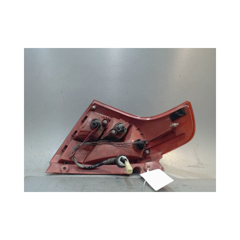 FEU ARRIERE DROIT SUZUKI SWIFT