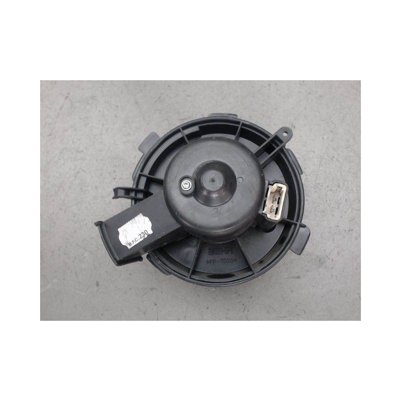 MOTEUR VENTILATEUR CHAUFFAGE PEUGEOT 206