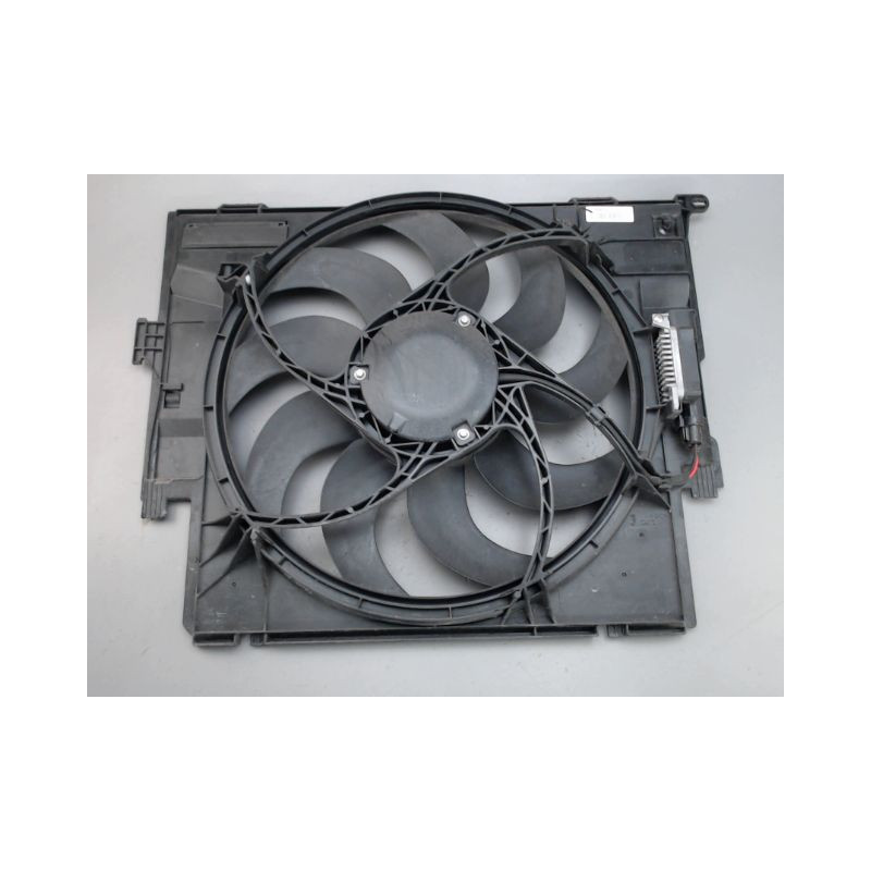 MOTEUR VENTILATEUR RADIATEUR B.M.W. SERIE 1