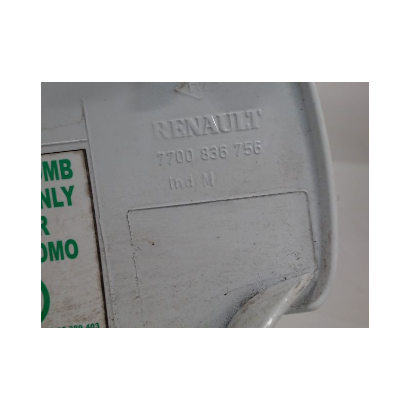 VOLET DE TRAPPE CARBURANT RENAULT CLIO