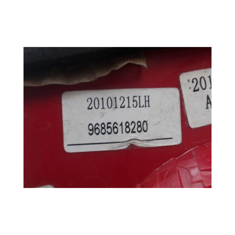 FEU ARRIERE GAUCHE  PEUGEOT 206