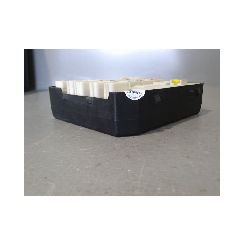 BOITE A FUSIBLES RENAULT MEGANE III 2008-