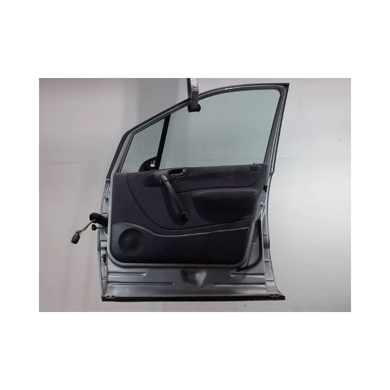PORTE AVANT DROIT MERCEDES CLASSE A - 2001