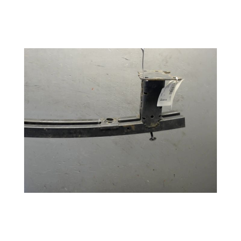 RENFORT PARE-CHOC AVANT NISSAN QASHQAI