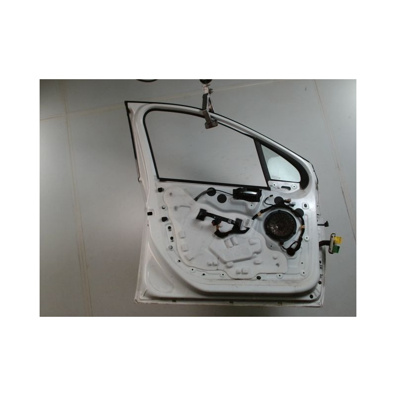 PORTE AVANT GAUCHE PEUGEOT 208