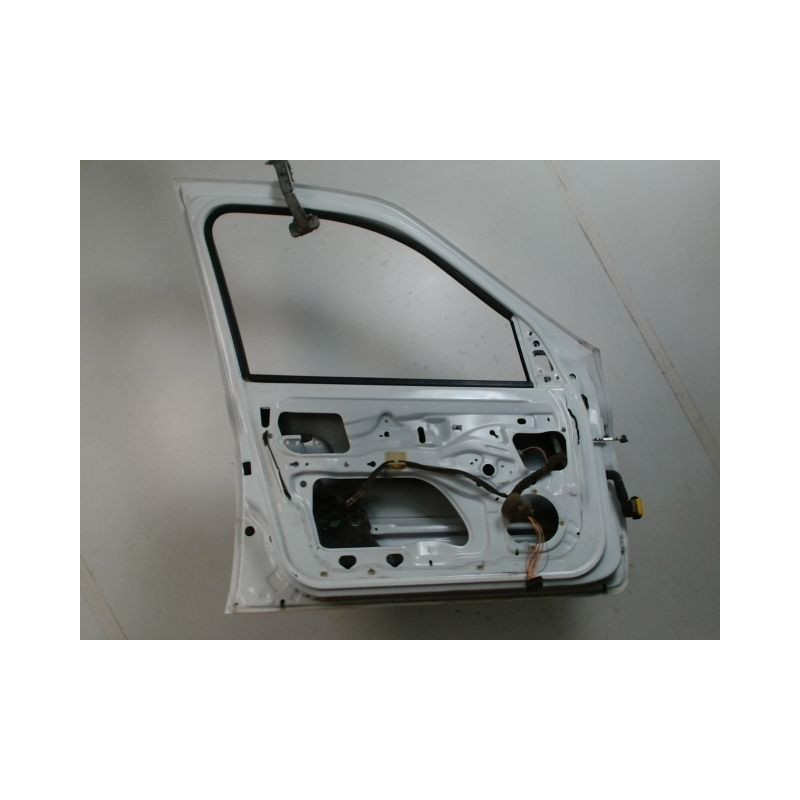 PORTE AVANT GAUCHE RENAULT CLIO