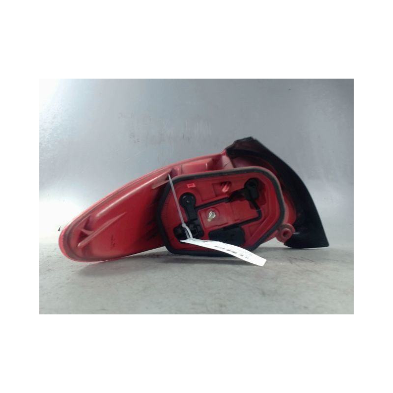 FEU ARRIERE DROIT PEUGEOT 206 3P
