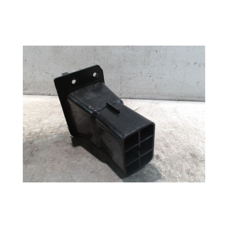 ABSORBEUR PARE-CHOC AVANT PEUGEOT 5008 2009-