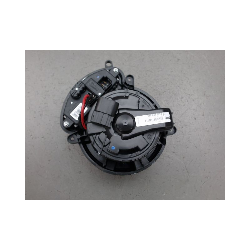 MOTEUR VENTILATEUR CHAUFFAGE RENAULT KADJAR