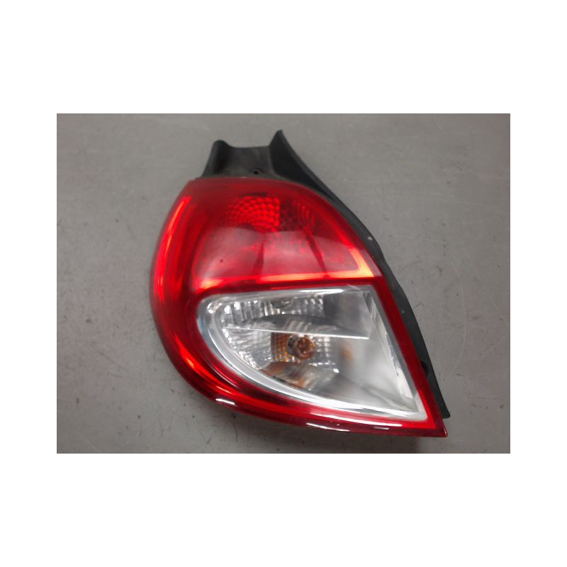 FEU ARRIERE GAUCHE  RENAULT CLIO