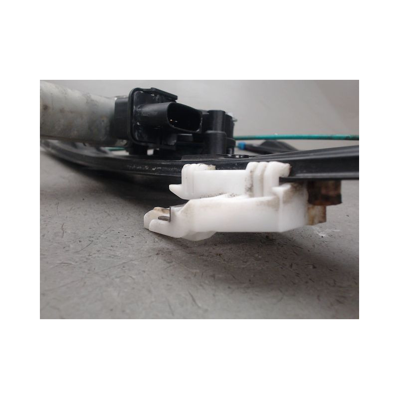 MECANISME LEVE-GLACE AVANT DROIT B.M.W. SERIE 1