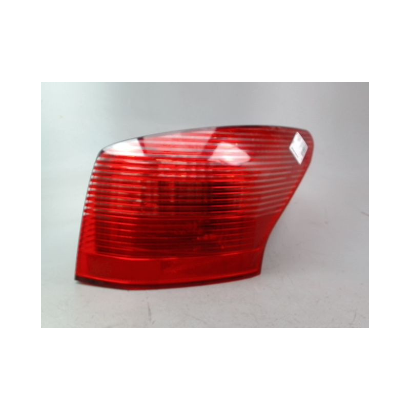 FEU ARRIERE DROIT PEUGEOT 407 SW Phase 1 2004-2008