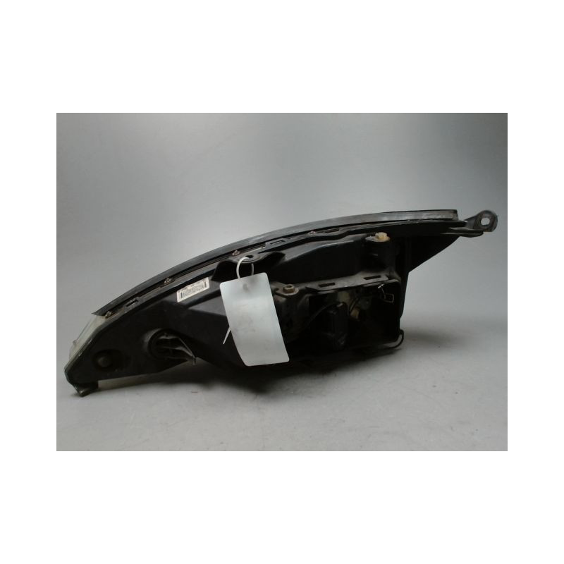 PHARE DROIT FORD FOCUS 98-04