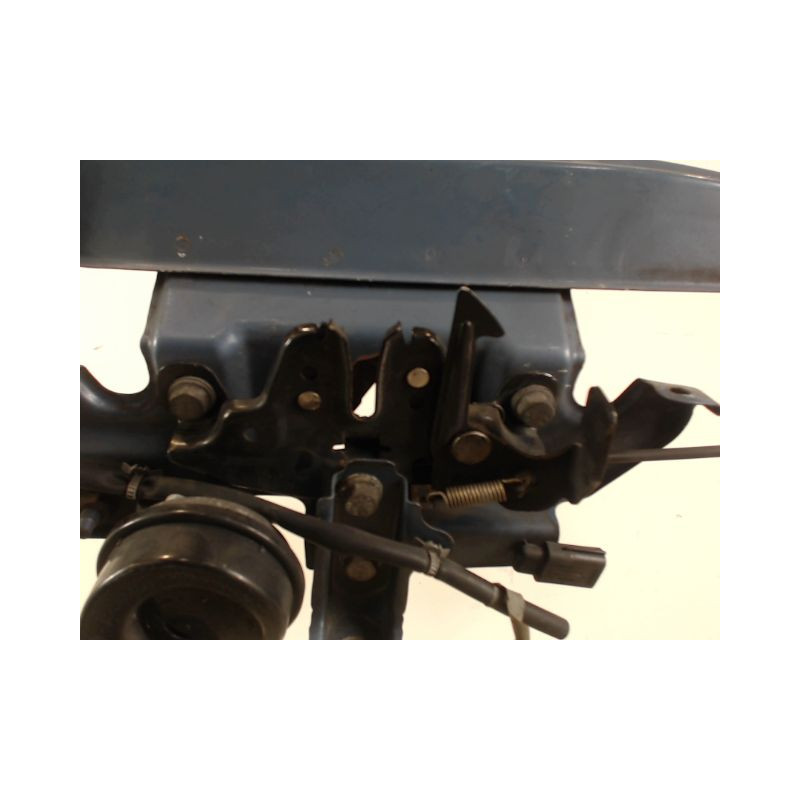 TRAVERSE SUPERIEURE ARMATURE AVANT NISSAN MICRA 2005-2007