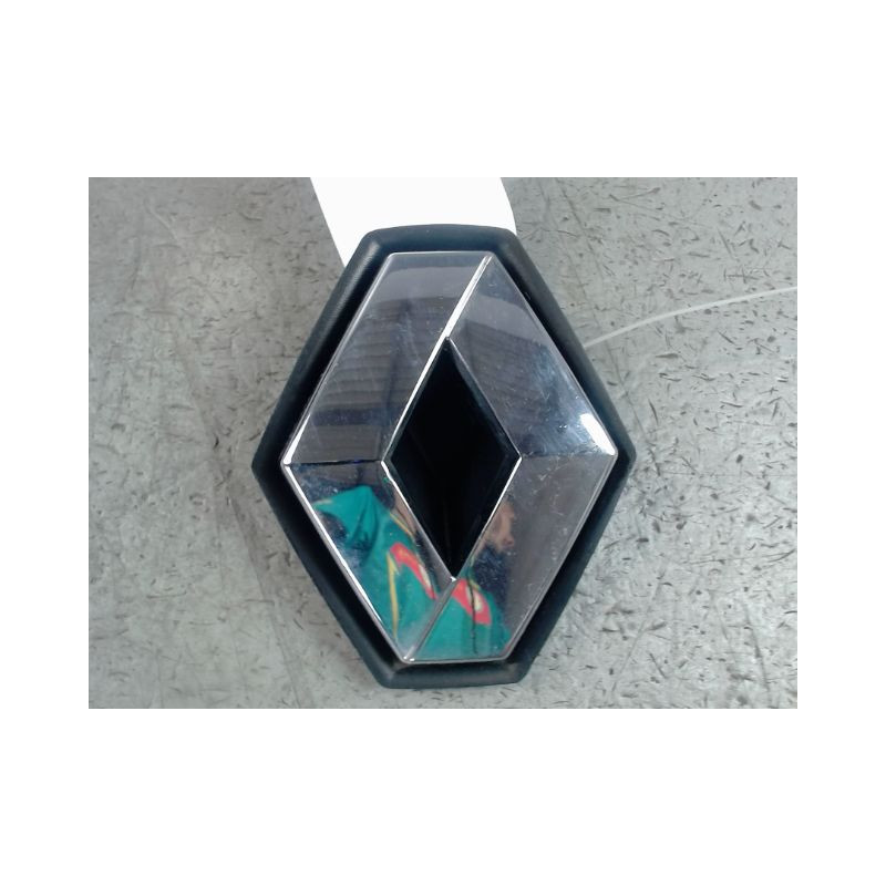 SIGLE CALANDRE RENAULT MODUS LONGUE 2008-