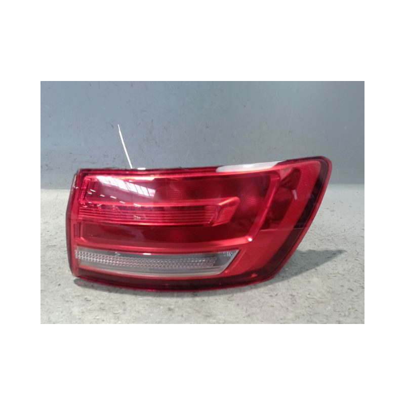 FEU ARRIERE DROIT AUDI A4