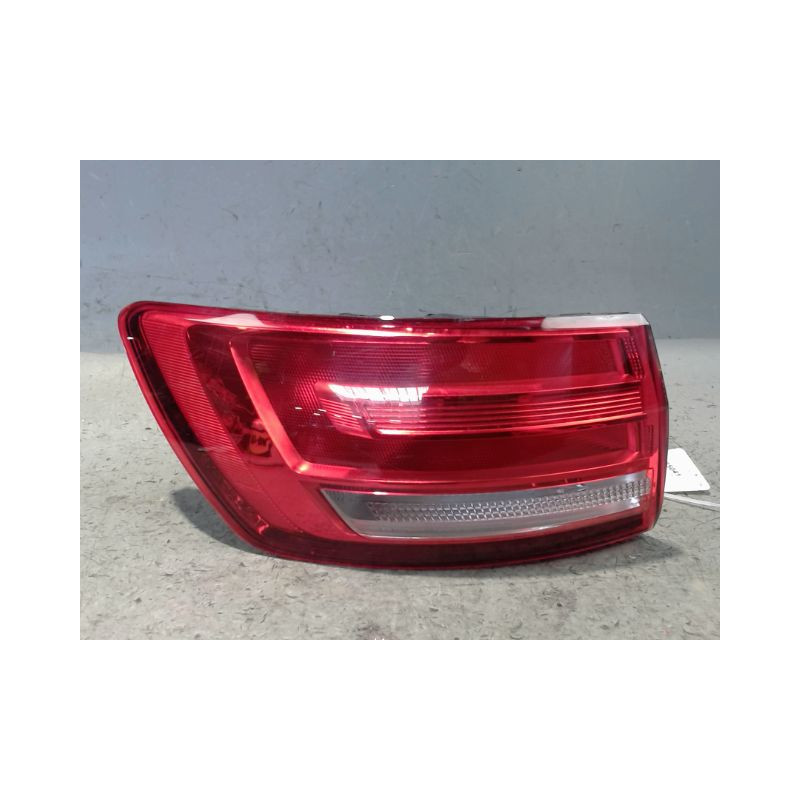 FEU ARRIERE GAUCHE  AUDI A4